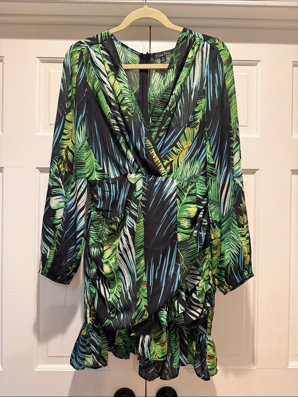 Green Tropical Leaf Wrap Dress with Long Sleeves